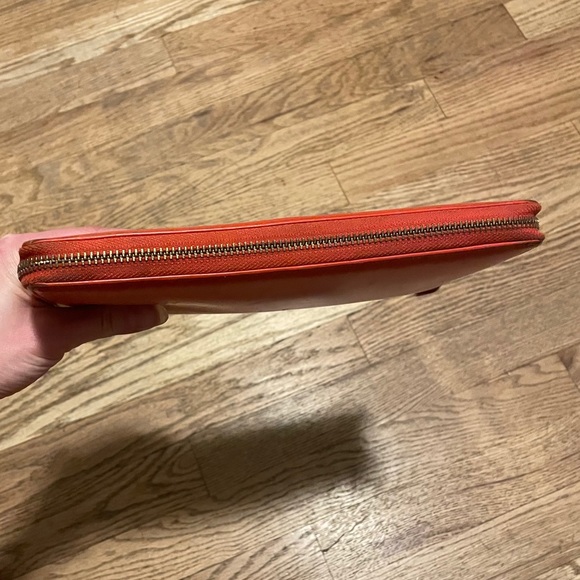 Comme des Garçons Classic Leather Zip Wallet - Picture 8 of 13